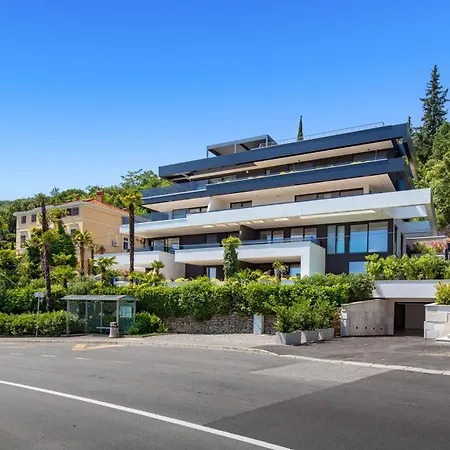 Apartment Plaza Delmar Opatija