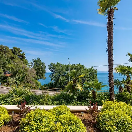Apartment Plaza Delmar Opatija